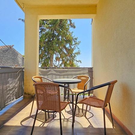 Stelia F. Apartment Novigrad  Ngoại thất bức ảnh